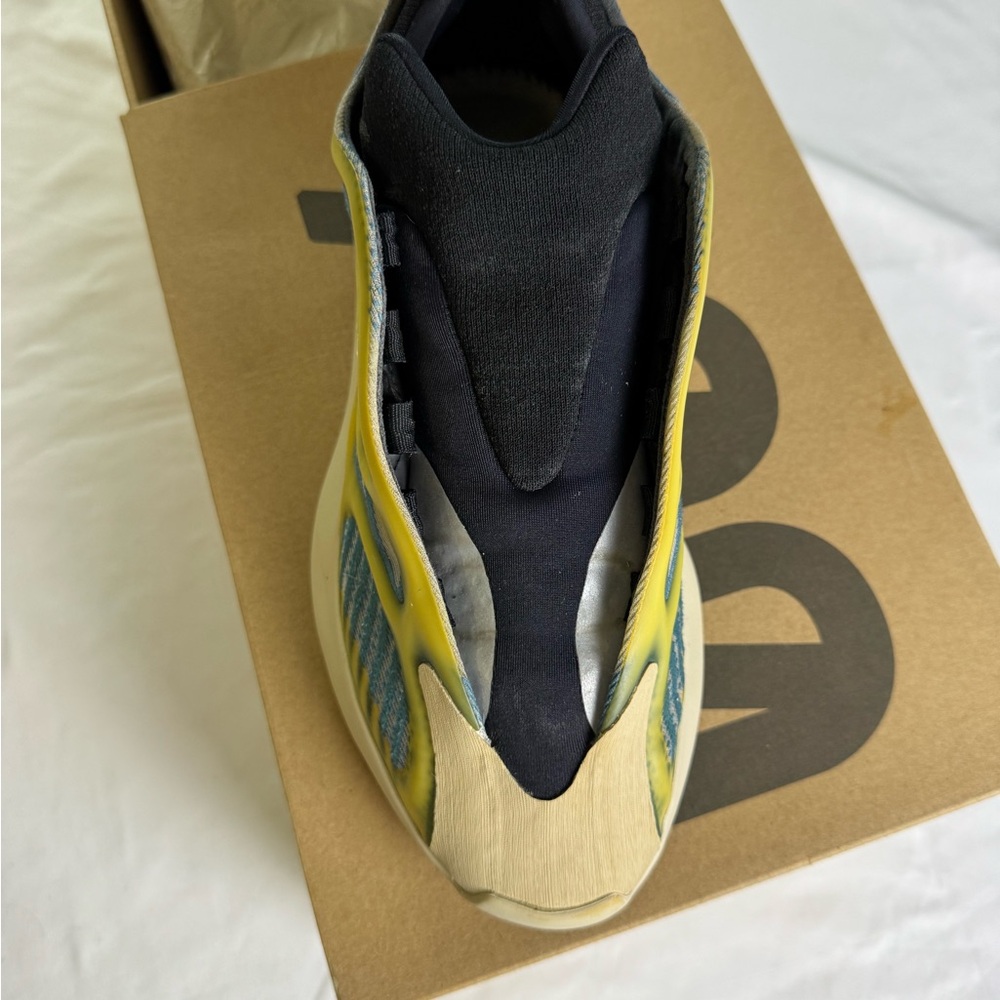 Adidas Men's Yellow Sneakers